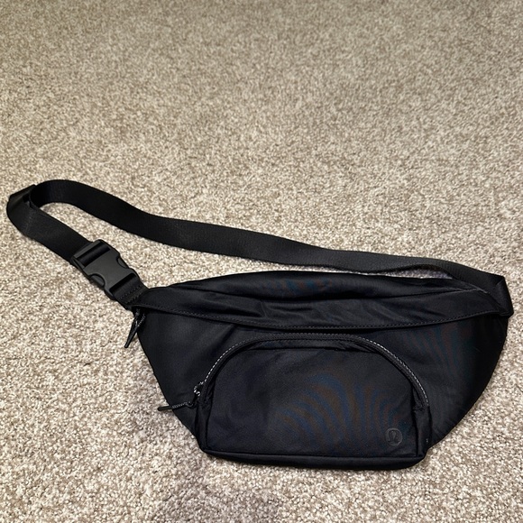 LULULEMON EVERYWHERE BELT BAG XL 4L - Picture 1 of 8